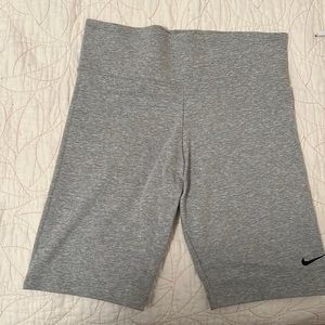 Womens Nike mid rise biker shorts